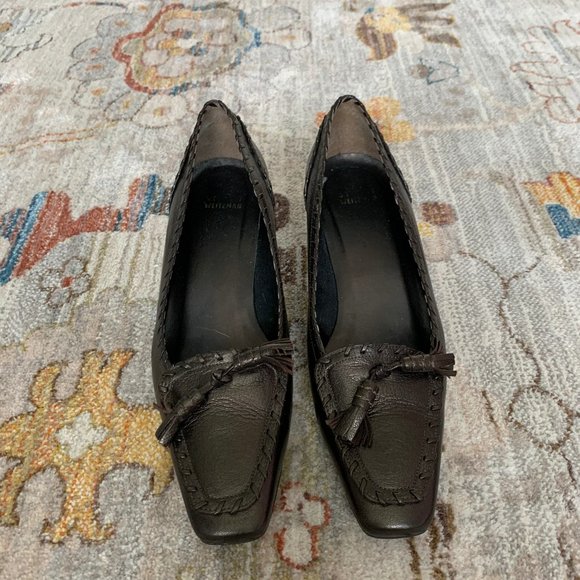 Stuart Weitzman - Picture 1 of 2